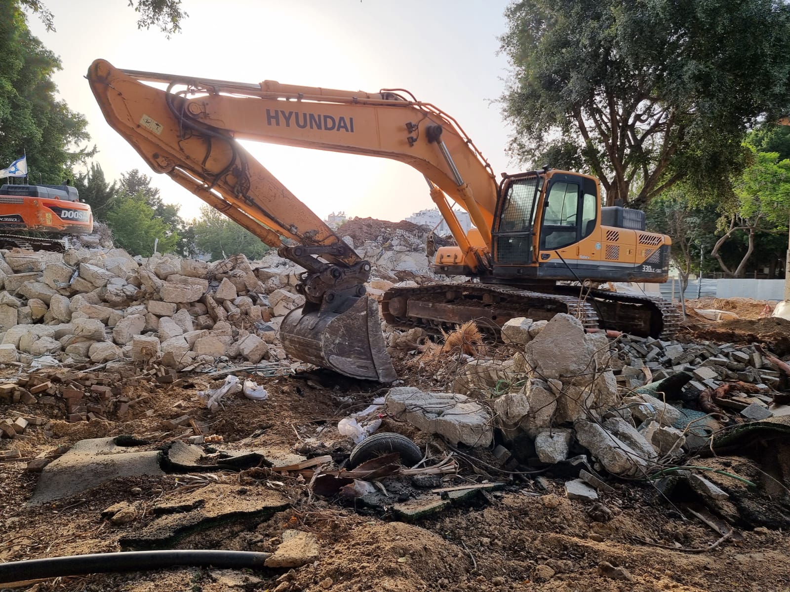 WhatsApp Image 2022-05-27 at 6.27.49 PM (2).jpeg